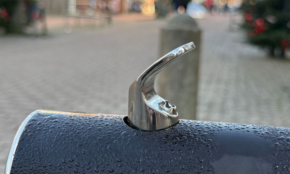 Kostenloses Trinkwasser kann an der Großen Straße gezapft werden.