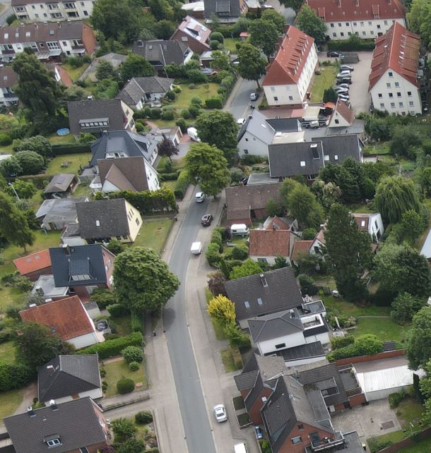 Vogelperspektive auf Wohnhäuser im Wohngebiet Auf dem Loh